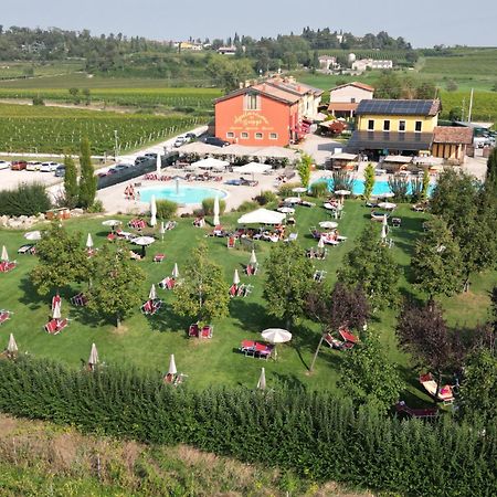 Agriturismo Dei Grippi Sona Bagian luar foto