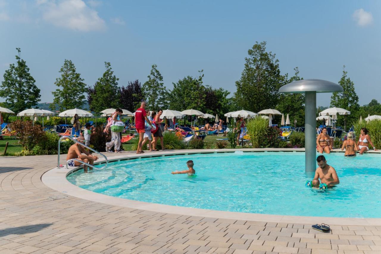 Agriturismo Dei Grippi Sona Bagian luar foto