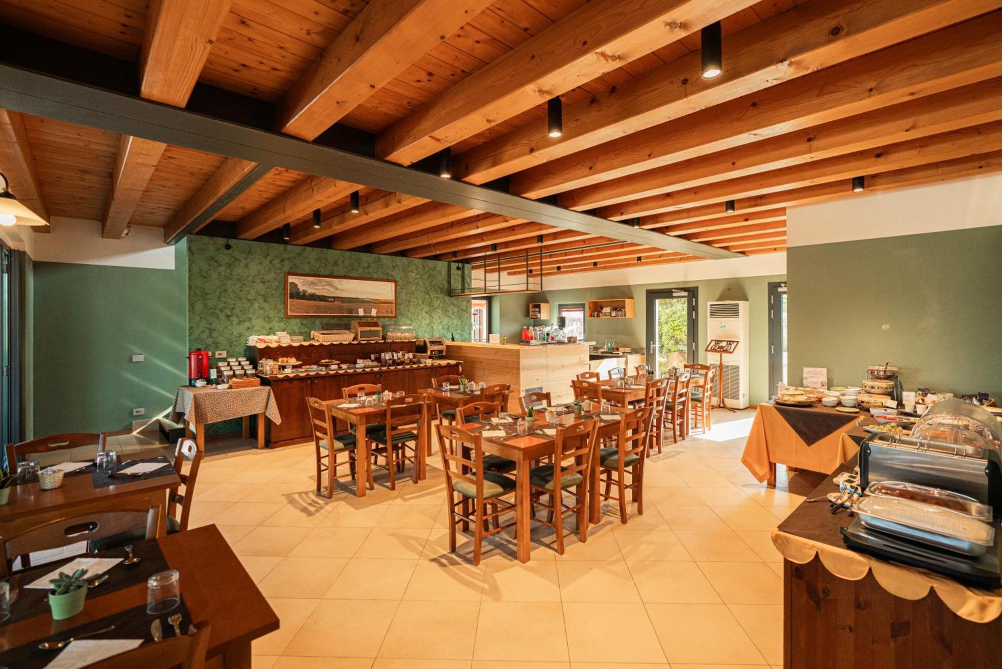 Agriturismo Dei Grippi Sona Bagian luar foto