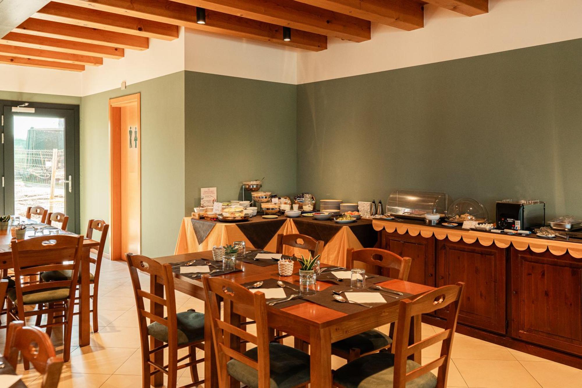 Agriturismo Dei Grippi Sona Bagian luar foto