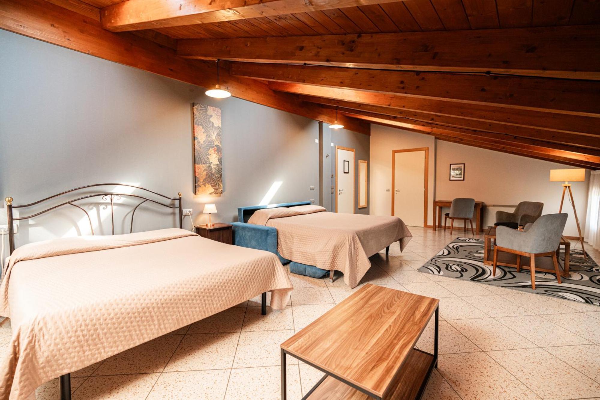 Agriturismo Dei Grippi Sona Bagian luar foto