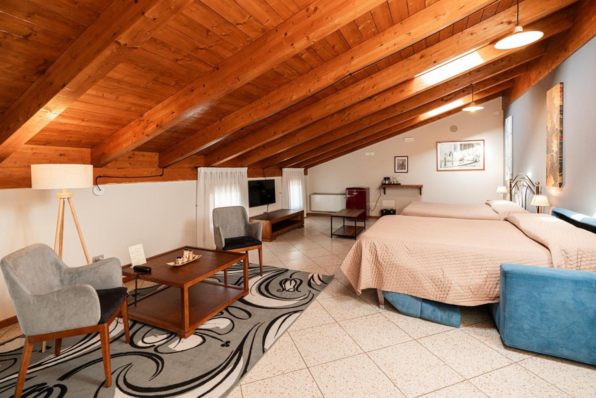 Agriturismo Dei Grippi Sona Bagian luar foto
